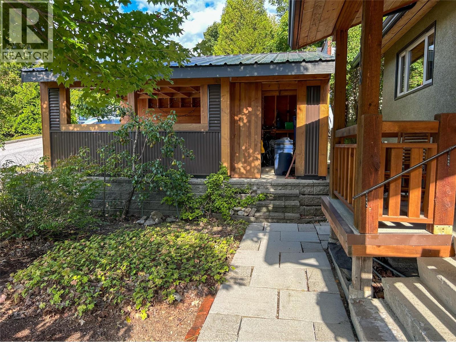 518 Delbruck Street, Nelson, British Columbia  V1L 5L6 - Photo 13 - 10400716