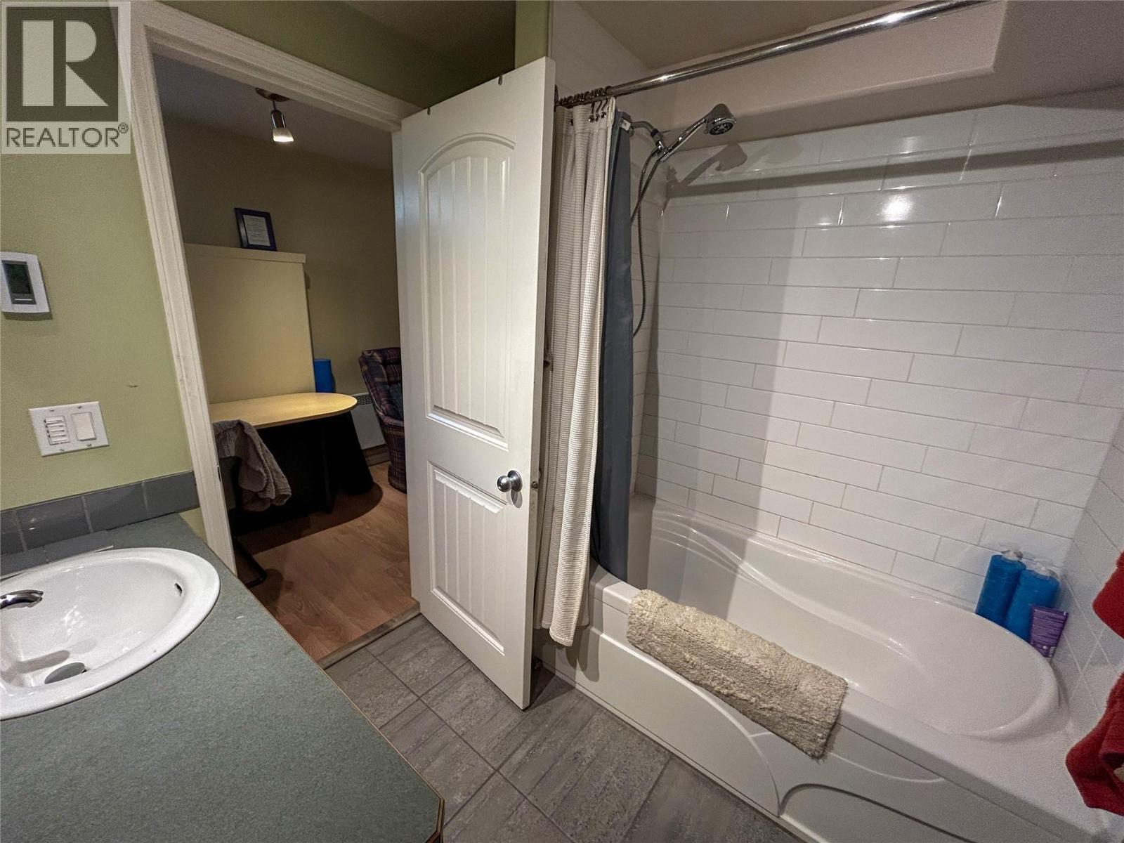 518 Delbruck Street, Nelson, British Columbia  V1L 5L6 - Photo 52 - 10400716