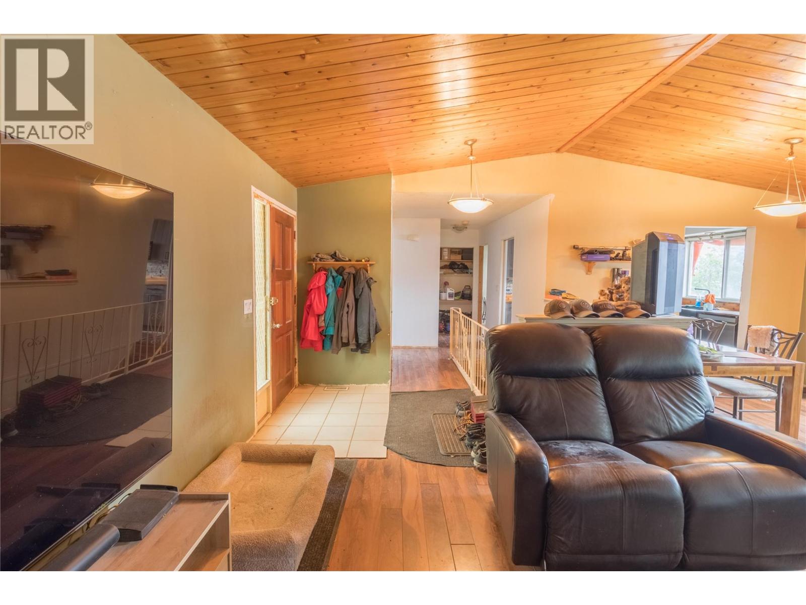 3960 Desert Pines Avenue, Peachland, British Columbia  V0H 1X2 - Photo 16 - 10400544