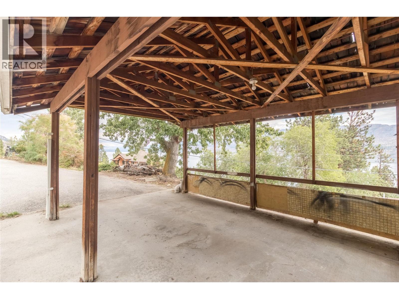 3960 Desert Pines Avenue, Peachland, British Columbia  V0H 1X2 - Photo 4 - 10400544