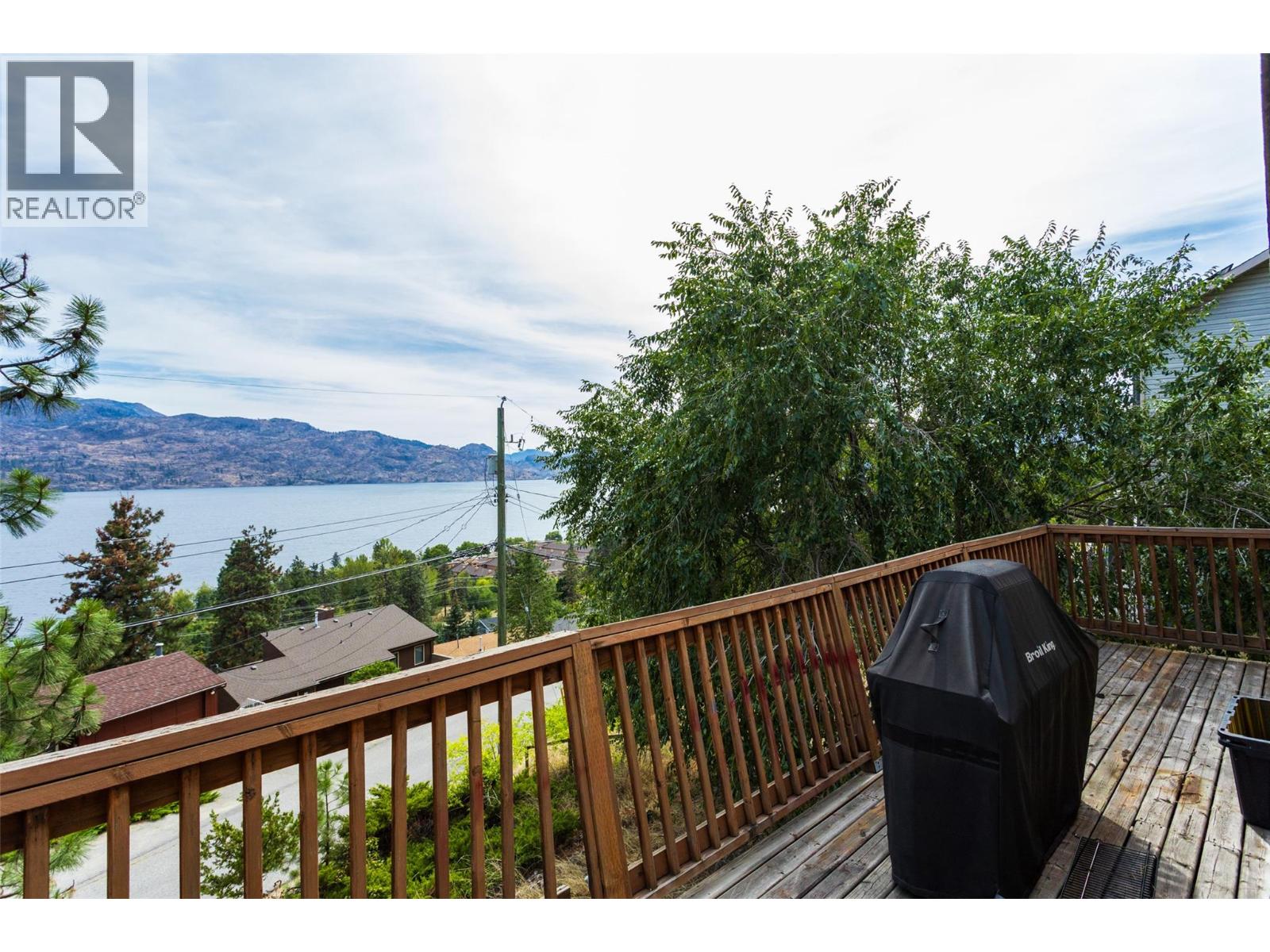 3960 Desert Pines Avenue, Peachland, British Columbia  V0H 1X2 - Photo 6 - 10400544