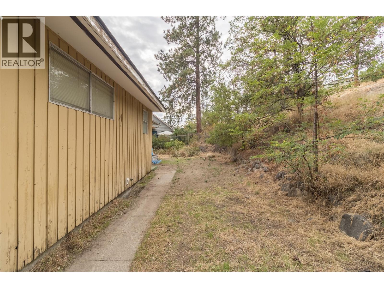 3960 Desert Pines Avenue, Peachland, British Columbia  V0H 1X2 - Photo 9 - 10400544