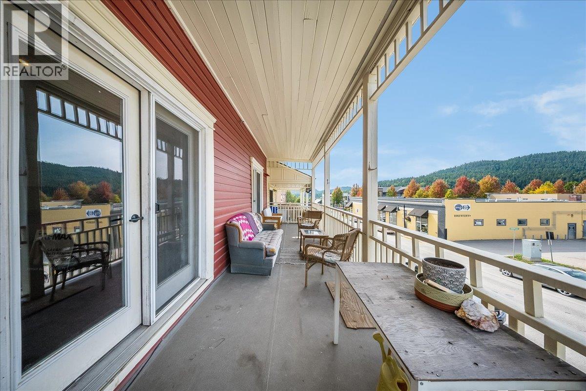2044 Washington Street Unit# 7, Rossland, British Columbia  V0G 1Y0 - Photo 1 - 10400452