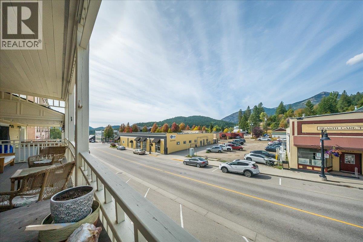 2044 Washington Street Unit# 7, Rossland, British Columbia  V0G 1Y0 - Photo 11 - 10400452