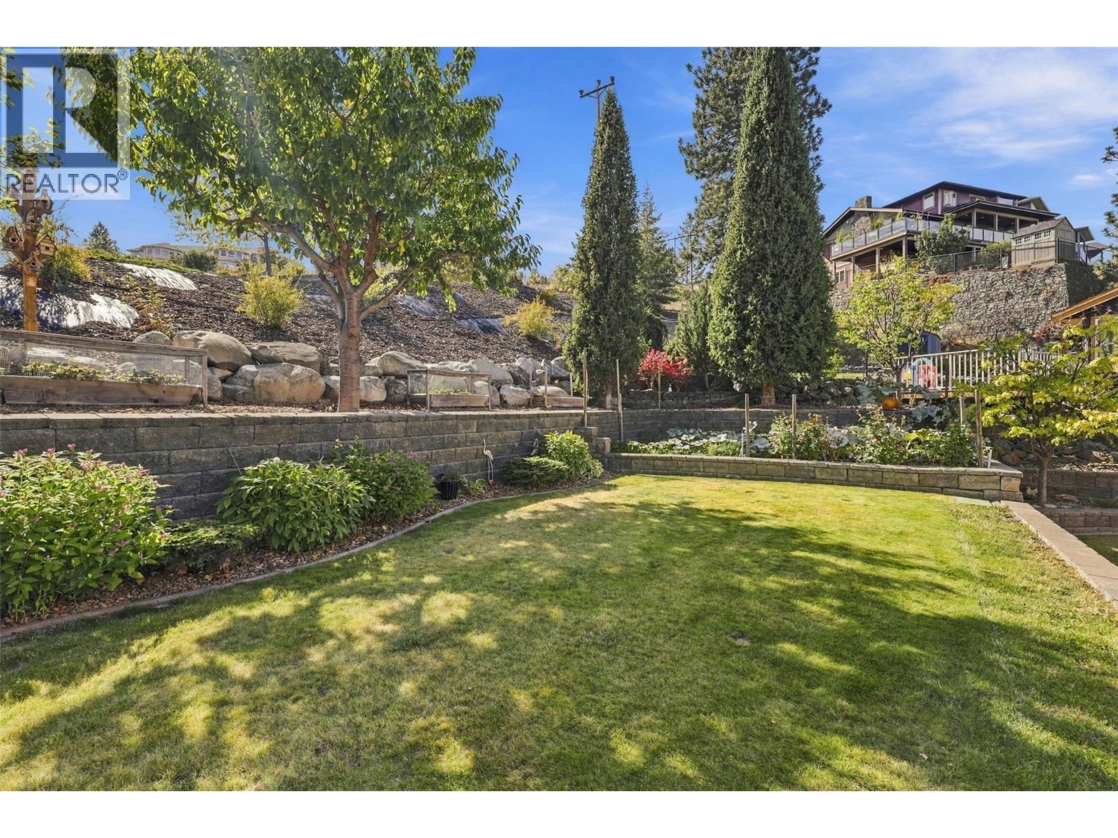 456 Azure Place, Kamloops, British Columbia  V2E 2R1 - Photo 24 - 10400792