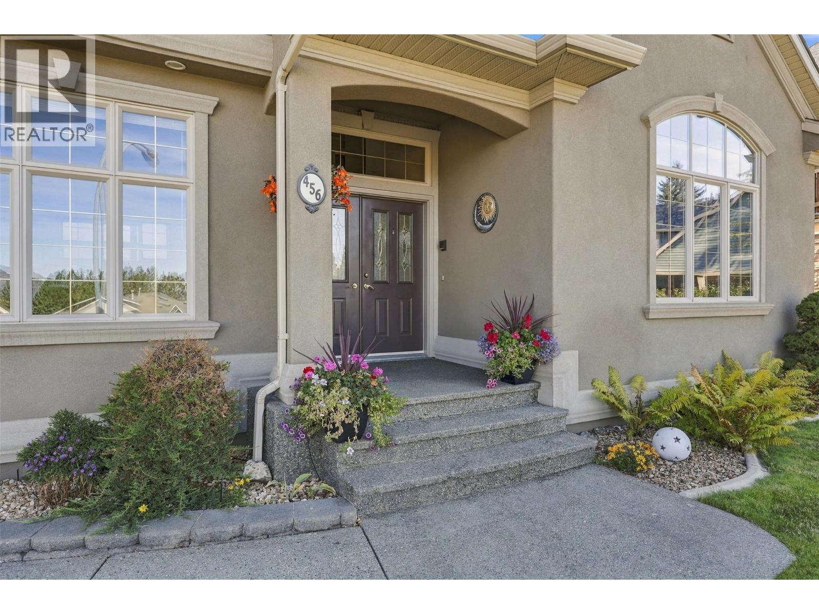 456 Azure Place, Kamloops, British Columbia  V2E 2R1 - Photo 4 - 10400792