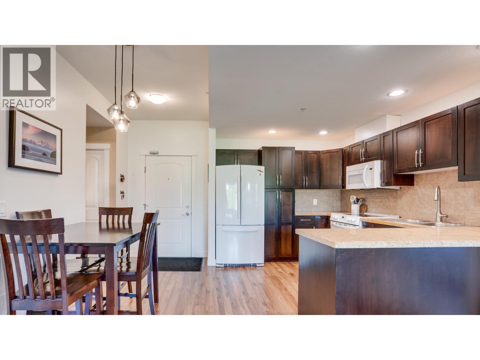 3211 Centennial Drive Unit# 28, Vernon, British Columbia  V1T 2T8 - Photo 1 - 10398650