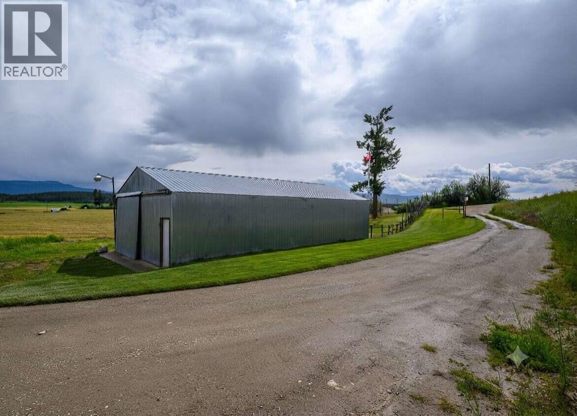 3575 Canyon Road, Armstrong, British Columbia  V0E 1B4 - Photo 6 - 10400800