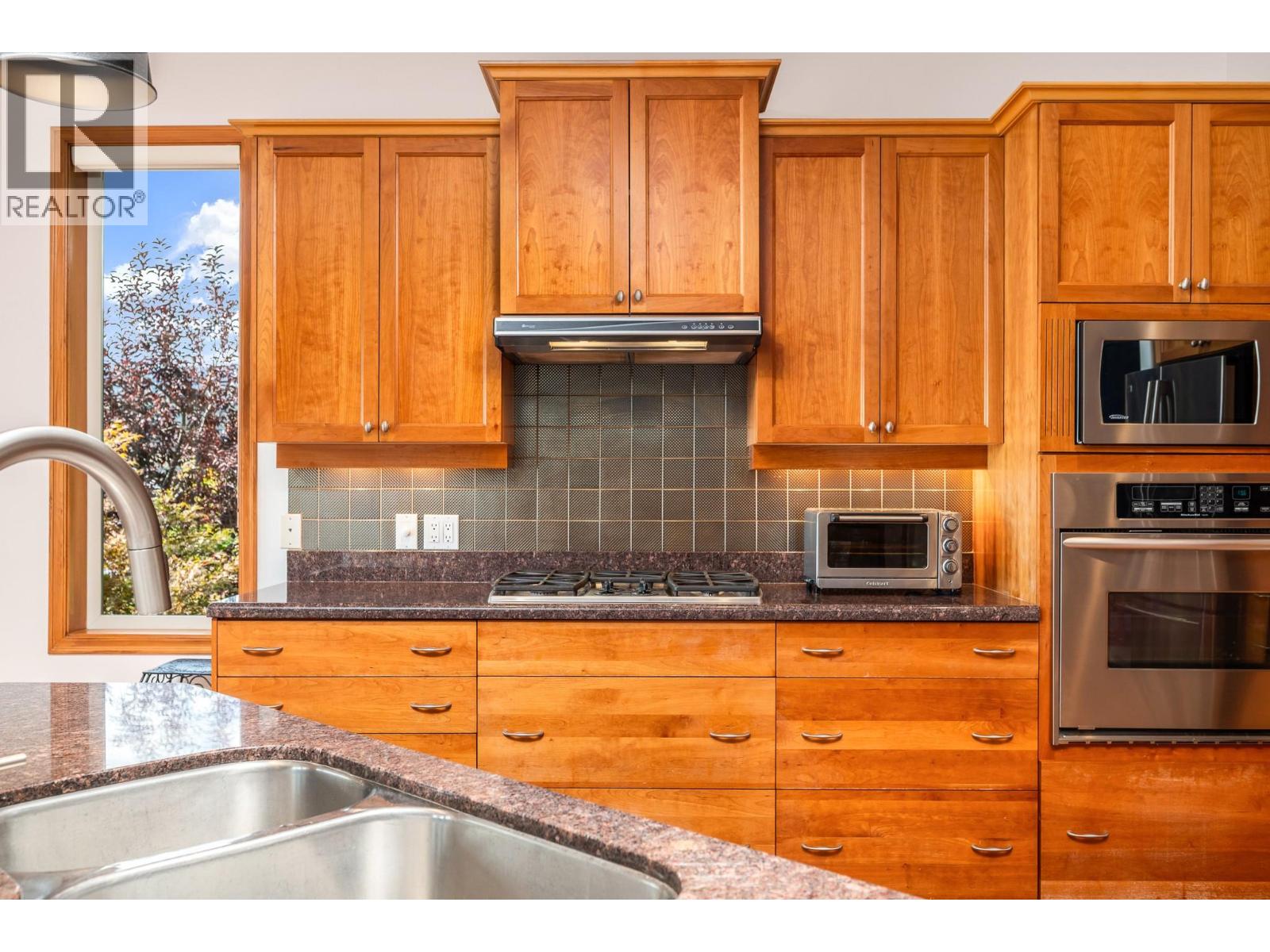 100 Kestrel Place Unit# 11, Vernon, British Columbia  V1H 1T6 - Photo 18 - 10400225