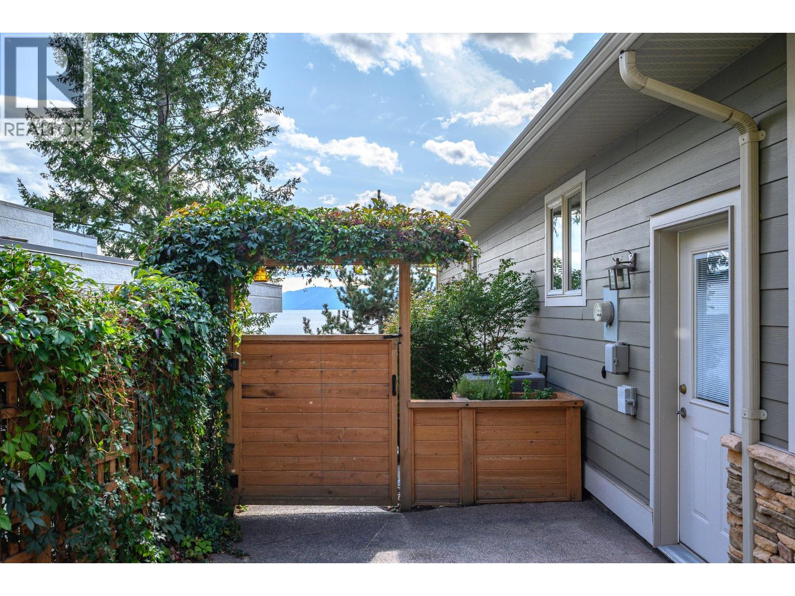 100 Kestrel Place Unit# 11, Vernon, British Columbia  V1H 1T6 - Photo 46 - 10400225