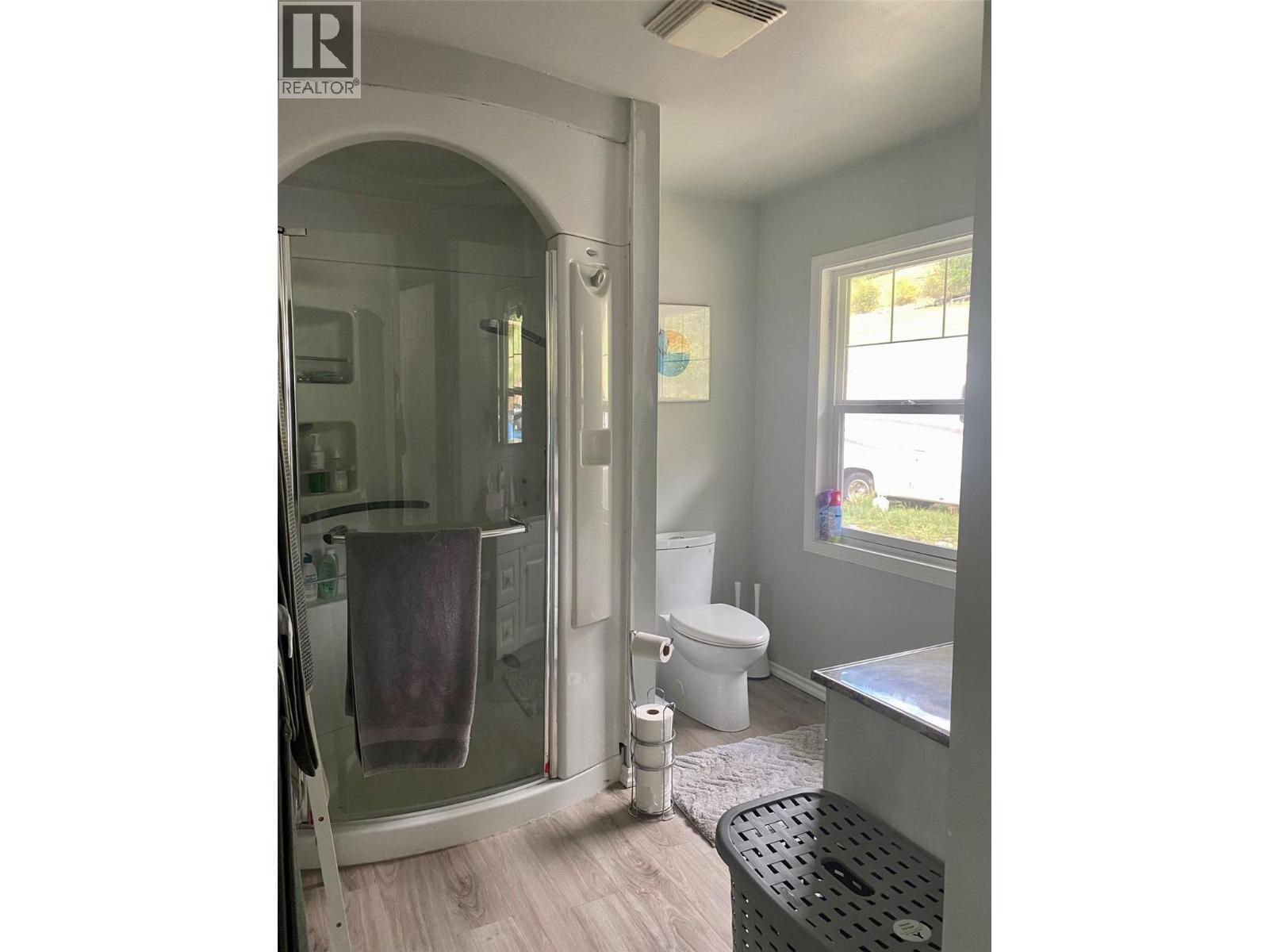 400 Agate Bay Road, Barriere, British Columbia  V0E 2E0 - Photo 12 - 10400784