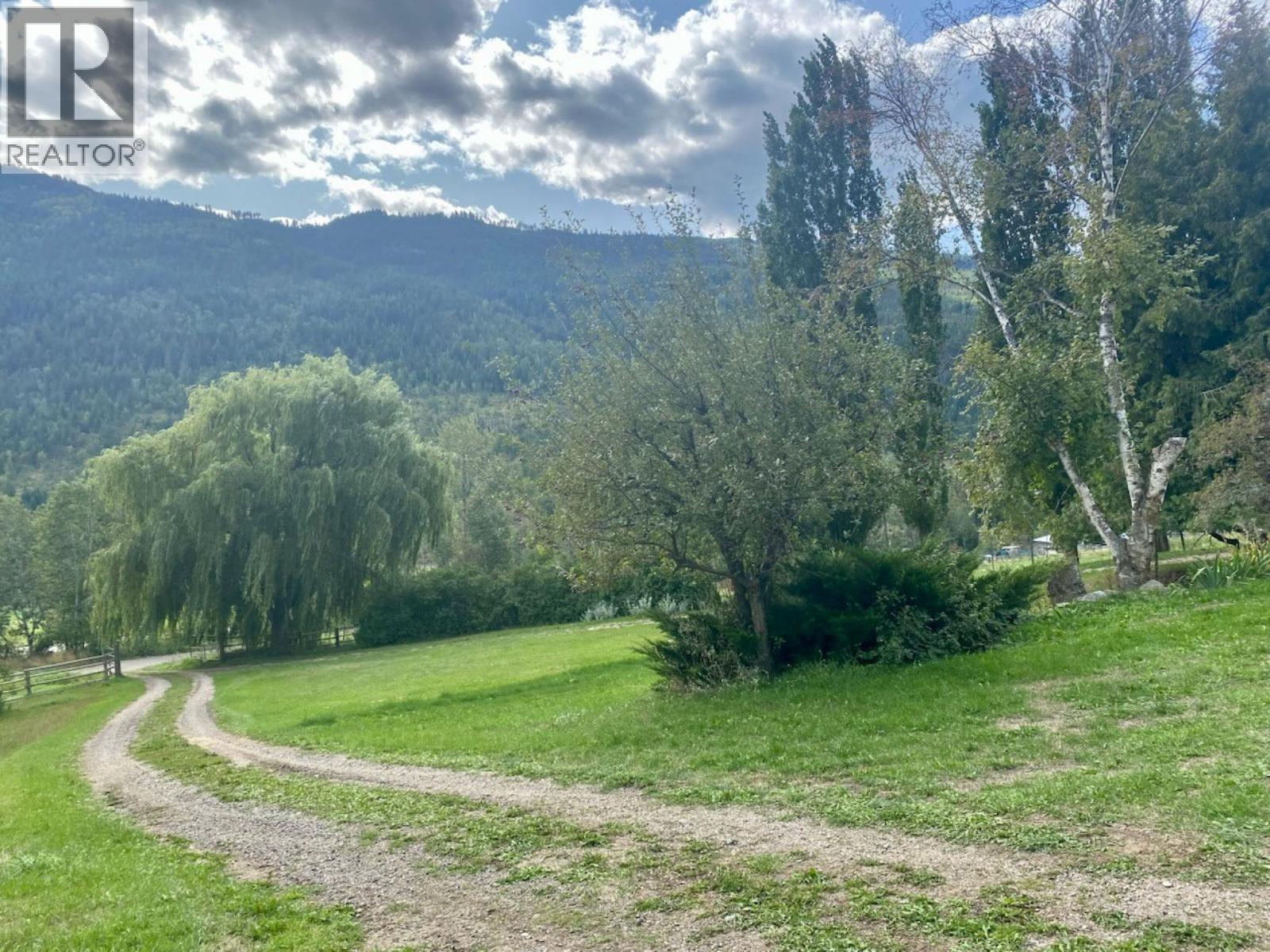 400 Agate Bay Road, Barriere, British Columbia  V0E 2E0 - Photo 14 - 10400784