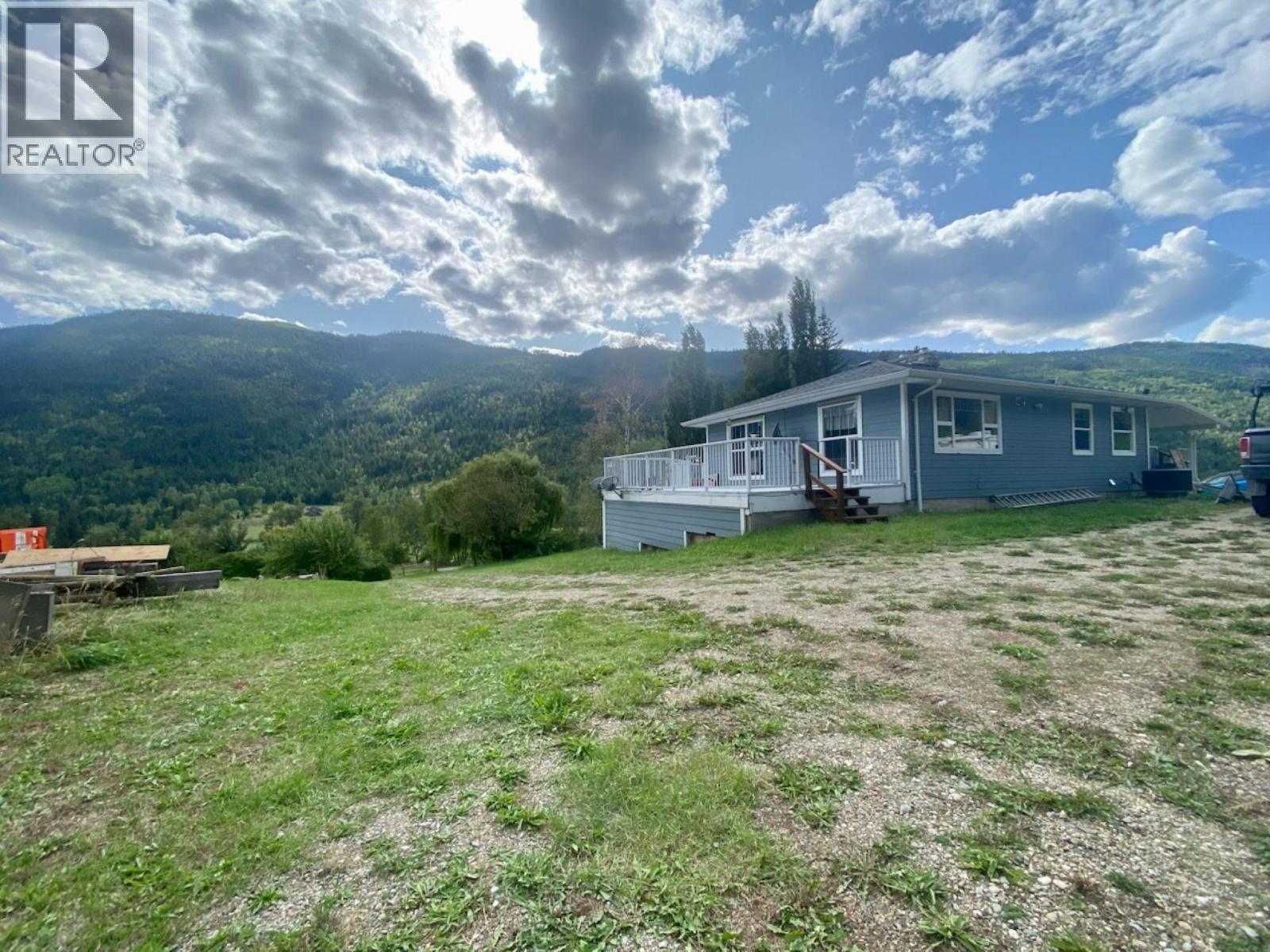 400 Agate Bay Road, Barriere, British Columbia  V0E 2E0 - Photo 4 - 10400784