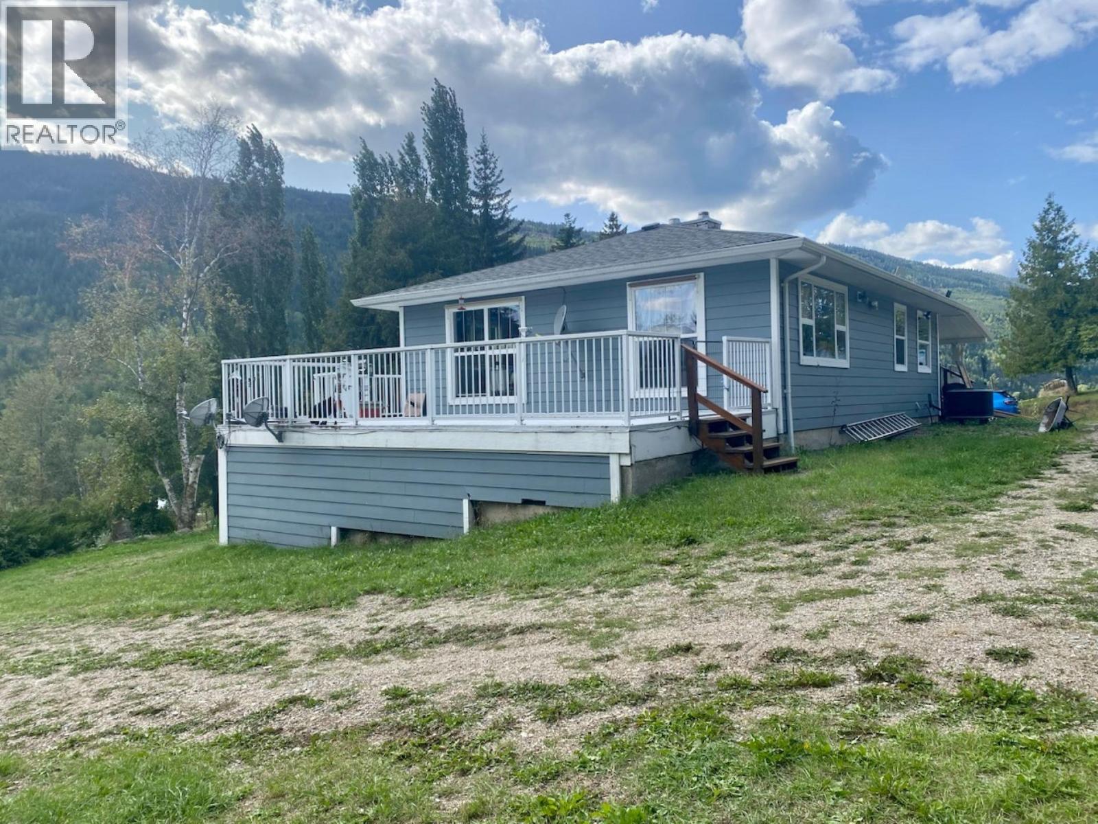 400 Agate Bay Road, Barriere, British Columbia  V0E 2E0 - Photo 7 - 10400784