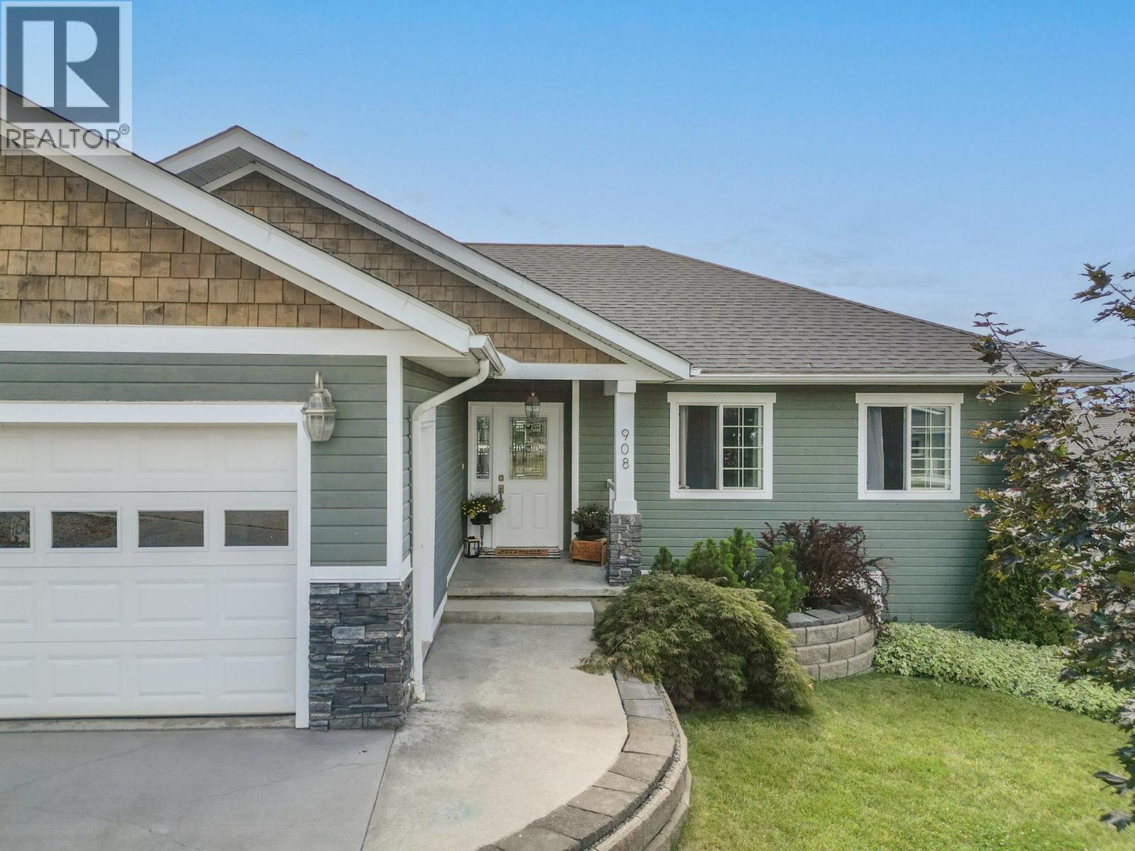 908 Purcell Crescent, Creston, British Columbia  V0B 1G3 - Photo 2 - 10400745