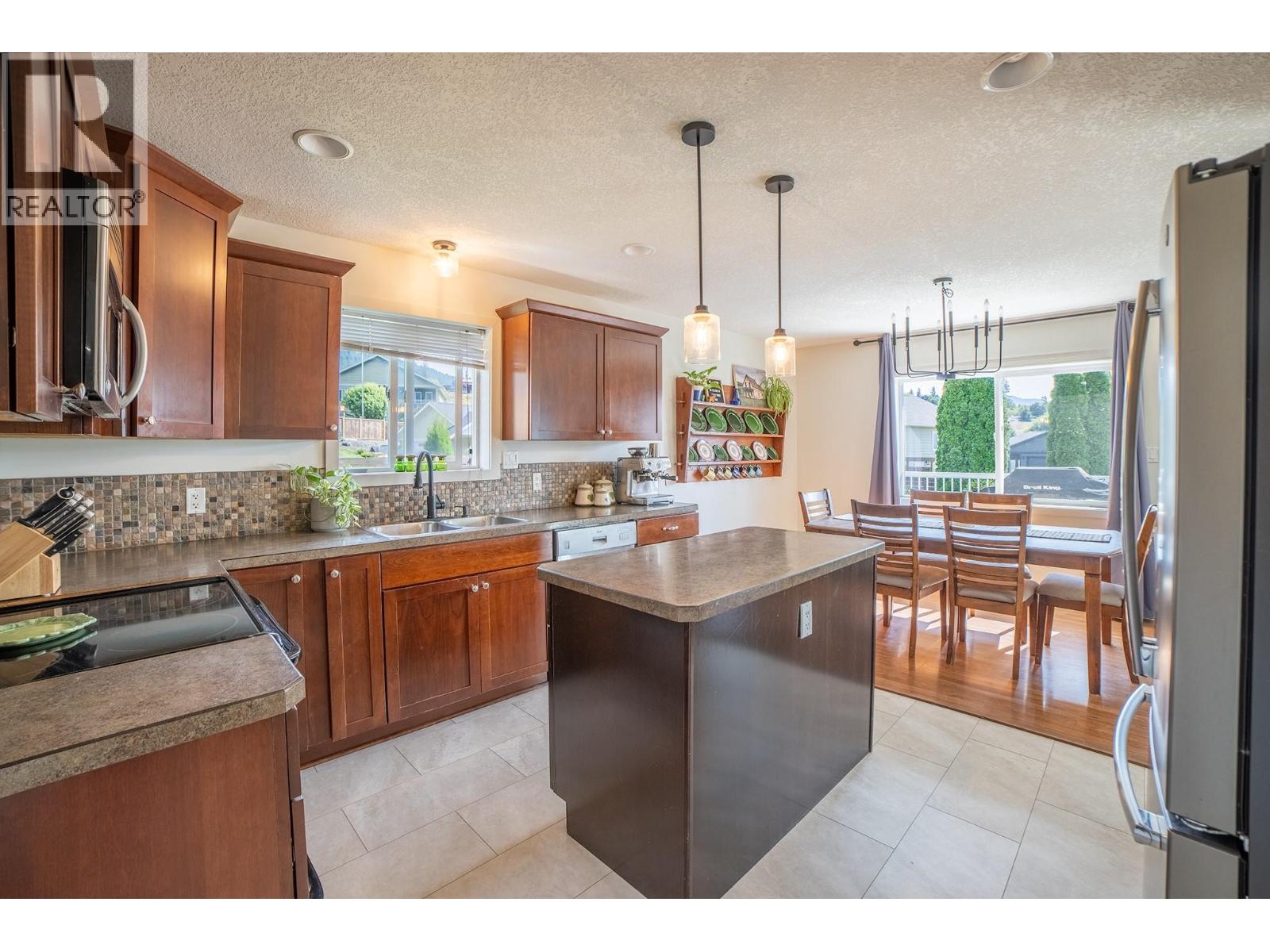 908 Purcell Crescent, Creston, British Columbia  V0B 1G3 - Photo 4 - 10400745