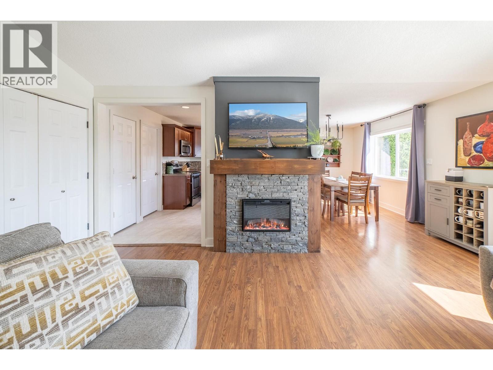 908 Purcell Crescent, Creston, British Columbia  V0B 1G3 - Photo 5 - 10400745