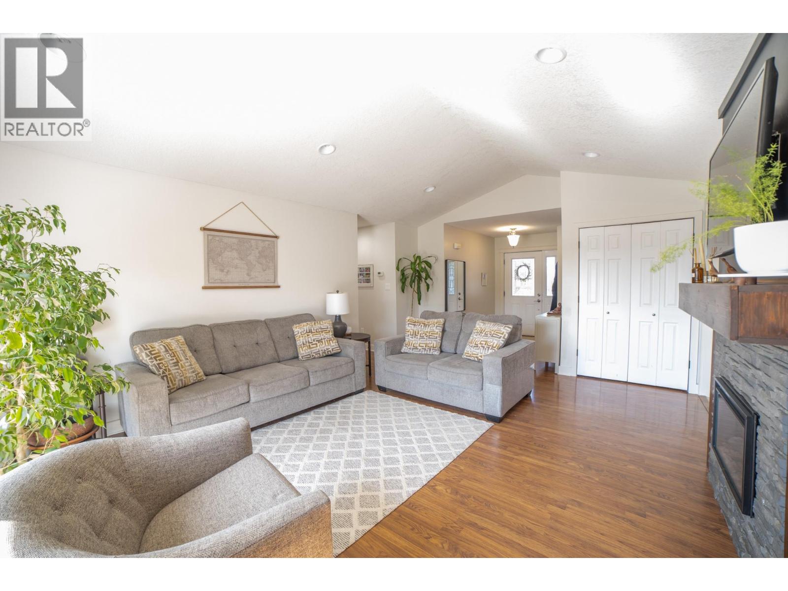 908 Purcell Crescent, Creston, British Columbia  V0B 1G3 - Photo 7 - 10400745