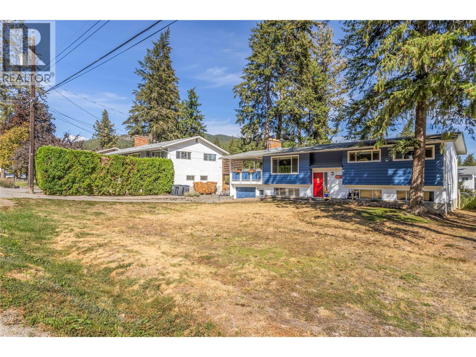 3227 Mciver Road, West Kelowna, British Columbia  V4T 1G1 - Photo 2 - 10400643