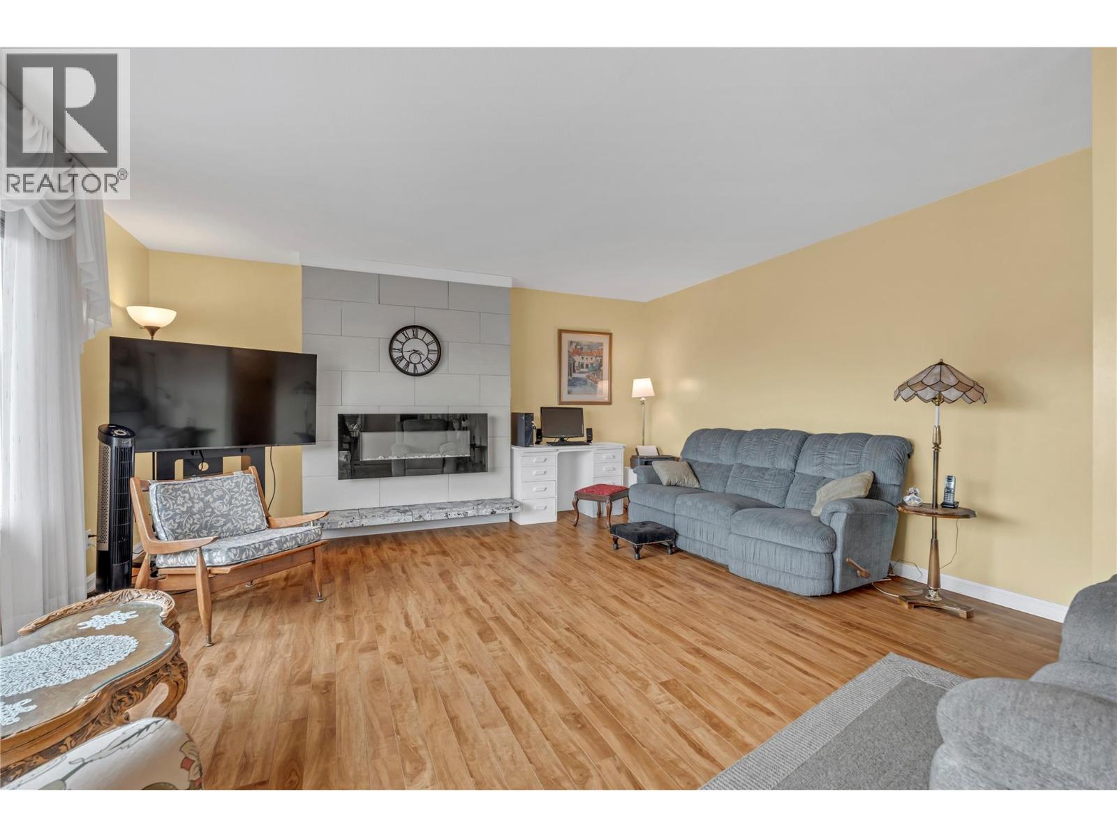 386 Road 11 Road, Oliver, British Columbia  V0H 1T1 - Photo 10 - 10400587