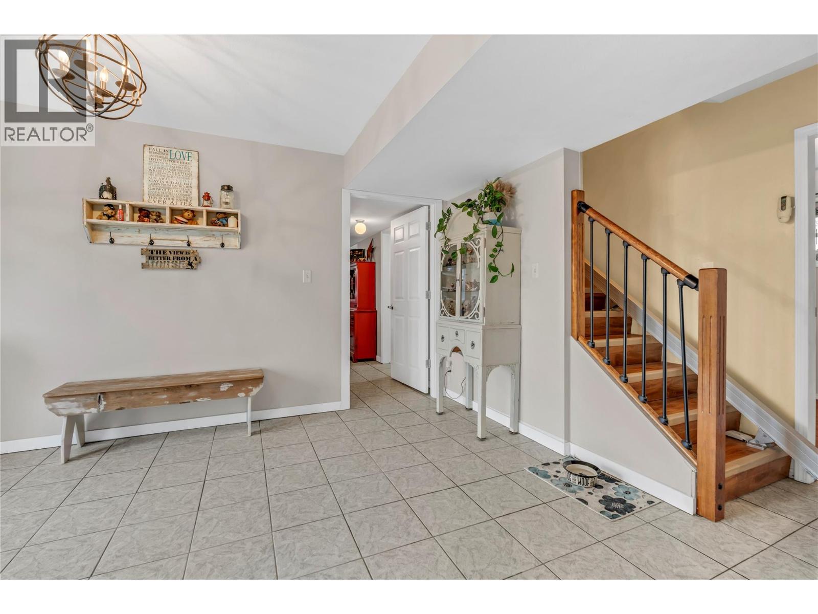 386 Road 11 Road, Oliver, British Columbia  V0H 1T1 - Photo 6 - 10400587