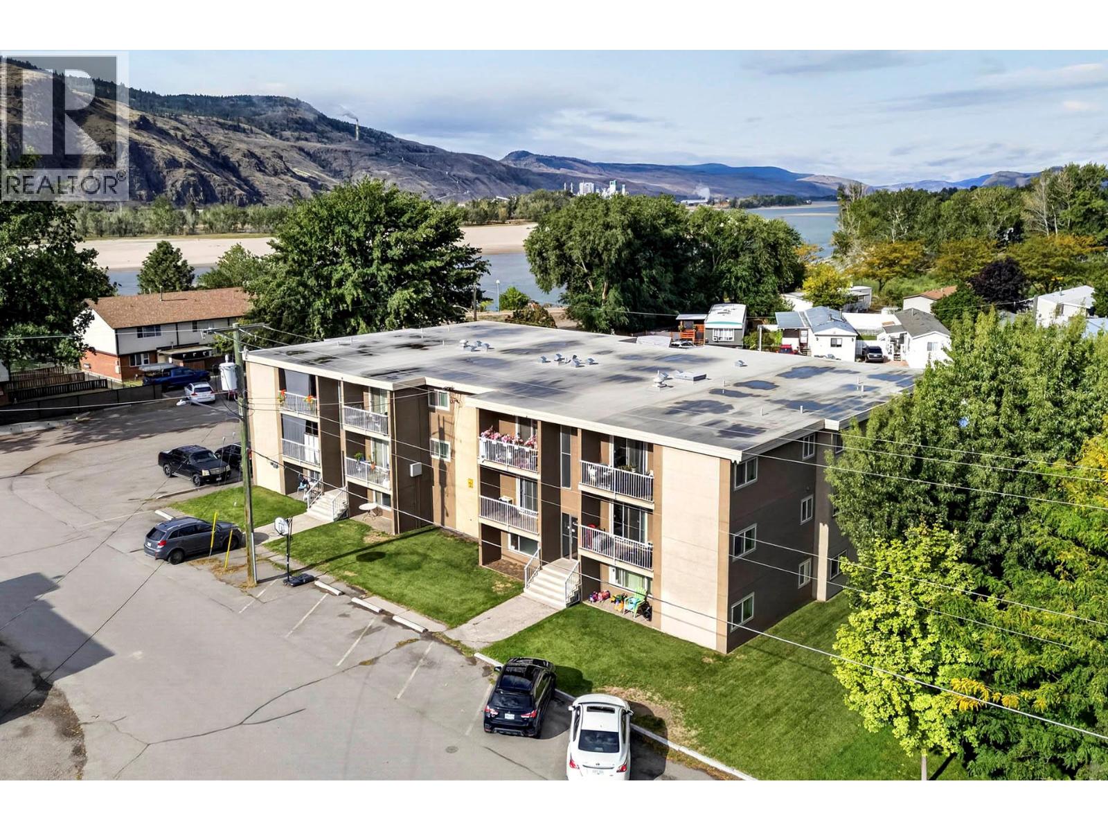190 Carson Crescent, Kamloops, British Columbia  V2B 3S3 - Photo 1 - 10400818