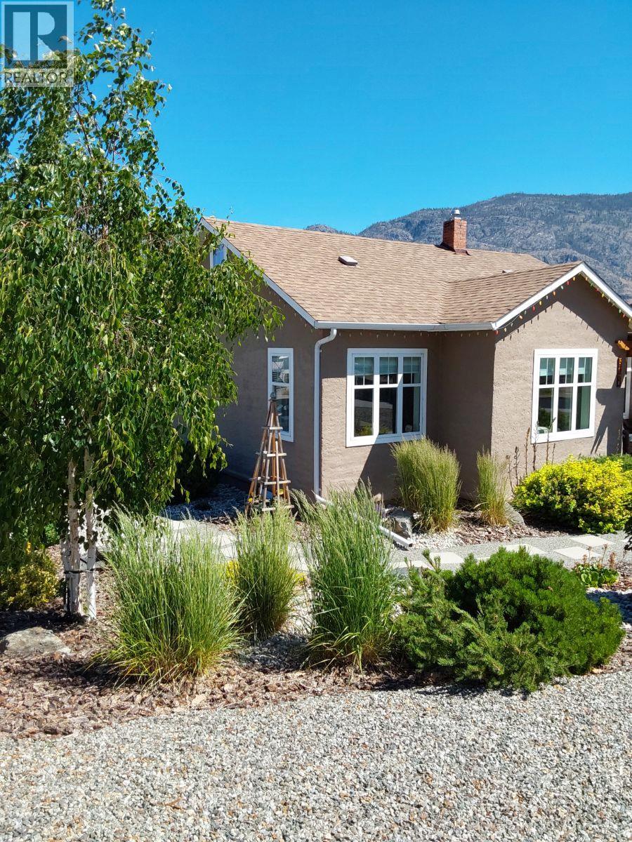 8310 70th Avenue, Osoyoos, British Columbia  V0H 1V7 - Photo 2 - 10400168