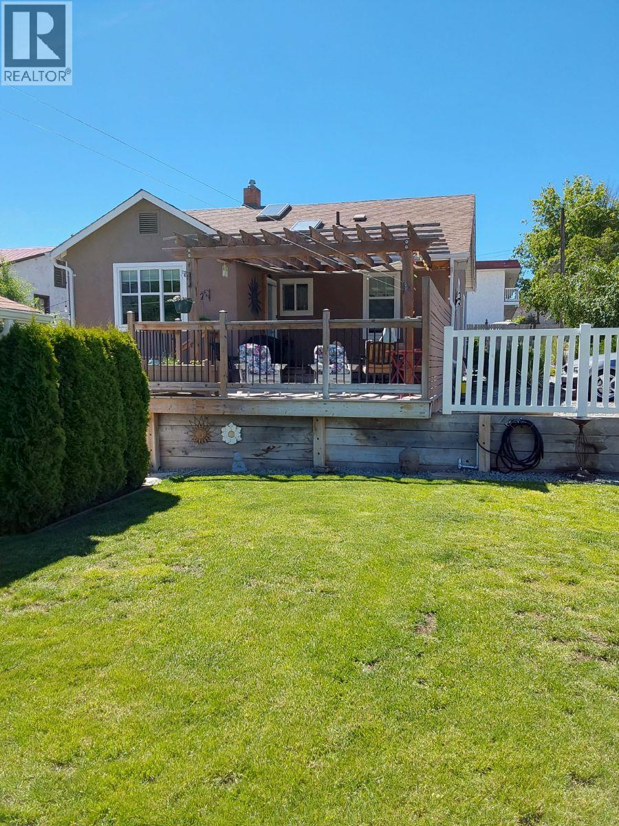 8310 70th Avenue, Osoyoos, British Columbia  V0H 1V7 - Photo 4 - 10400168