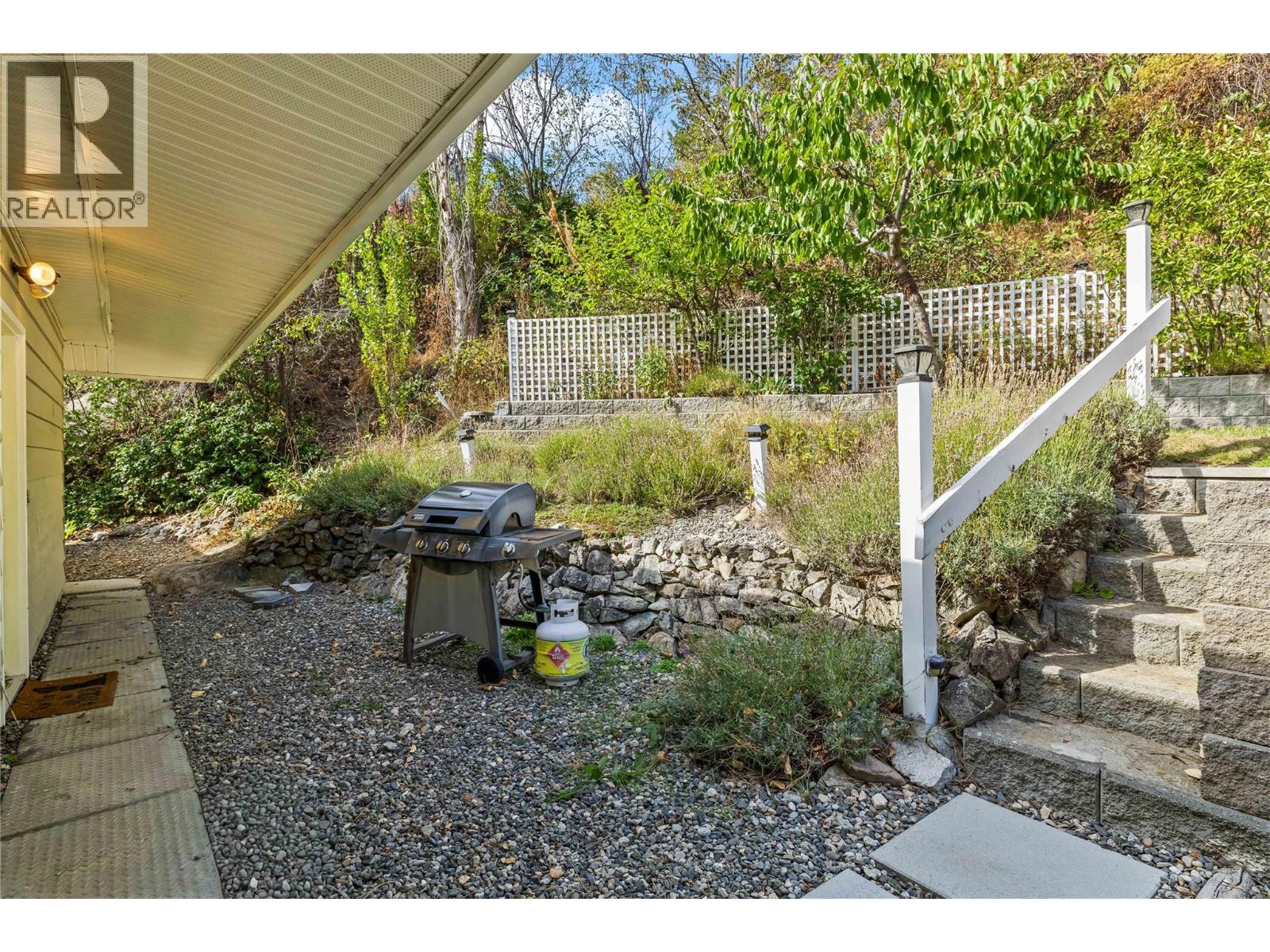 6312 Renfrew Road, Peachland, British Columbia  V0H 1X7 - Photo 34 - 10400763