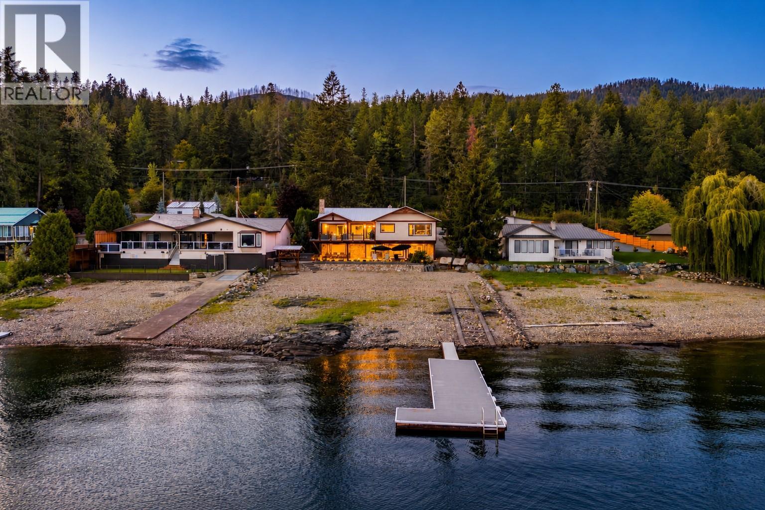 2968 Mabry Road, Lee Creek, British Columbia  V0E 1M4 - Photo 5 - 10400391