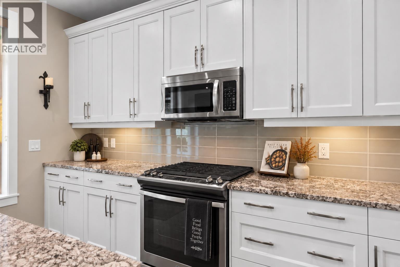 4000 Redstone Crescent Unit# 221, Peachland, British Columbia  V0H 1X5 - Photo 6 - 10400795