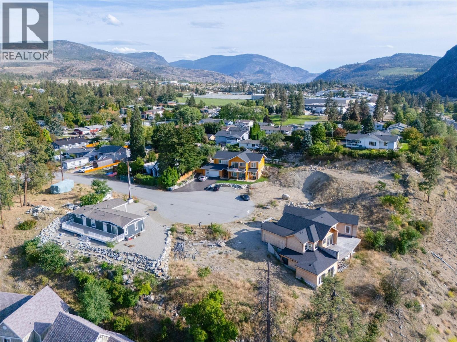 4844 Bassett Avenue, Okanagan Falls, British Columbia  V0H 1R2 - Photo 3 - 10400739