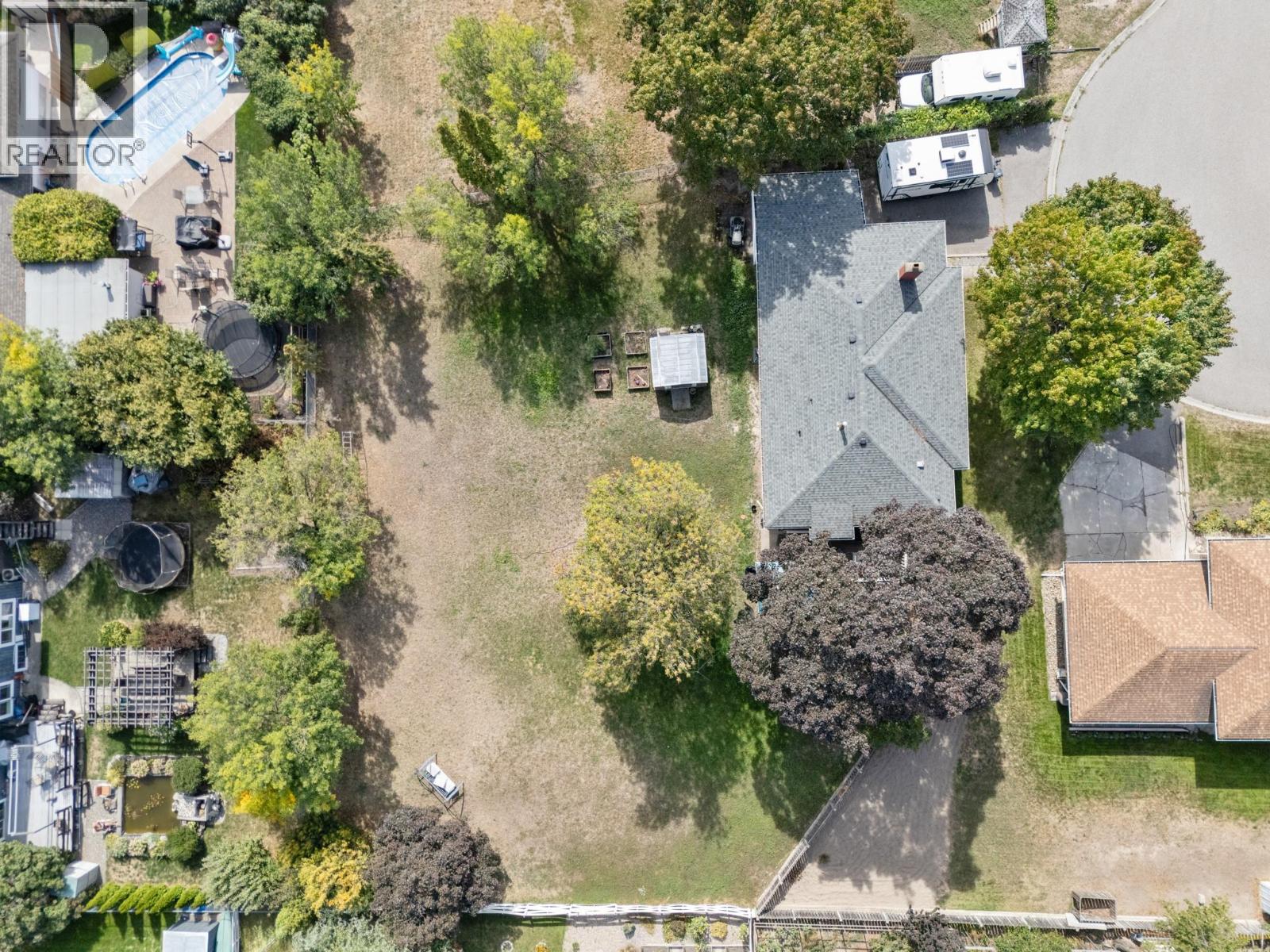 1446 Glenaire Crescent, Kelowna, British Columbia  V1Y 3N1 - Photo 3 - 10400779