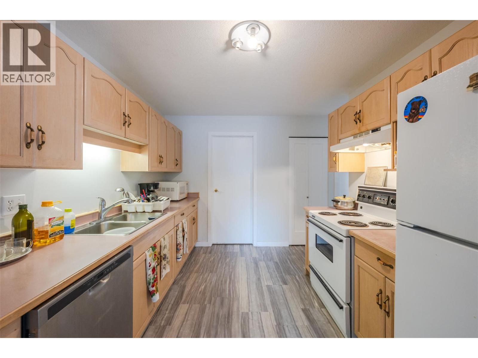 872 Fairview Road Unit# 103, Penticton, British Columbia  V2A 5Y8 - Photo 11 - 10400850