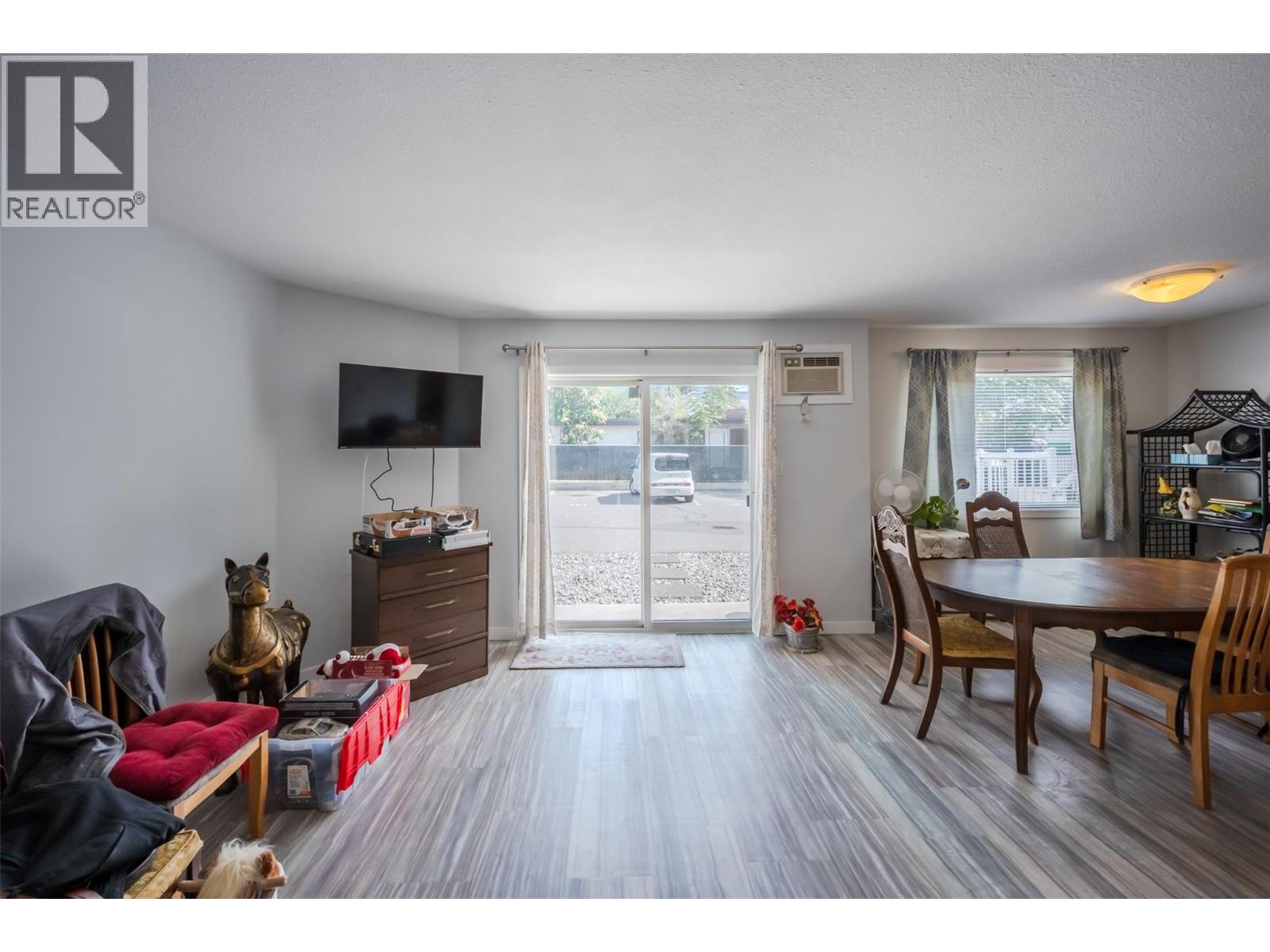 872 Fairview Road Unit# 103, Penticton, British Columbia  V2A 5Y8 - Photo 6 - 10400850