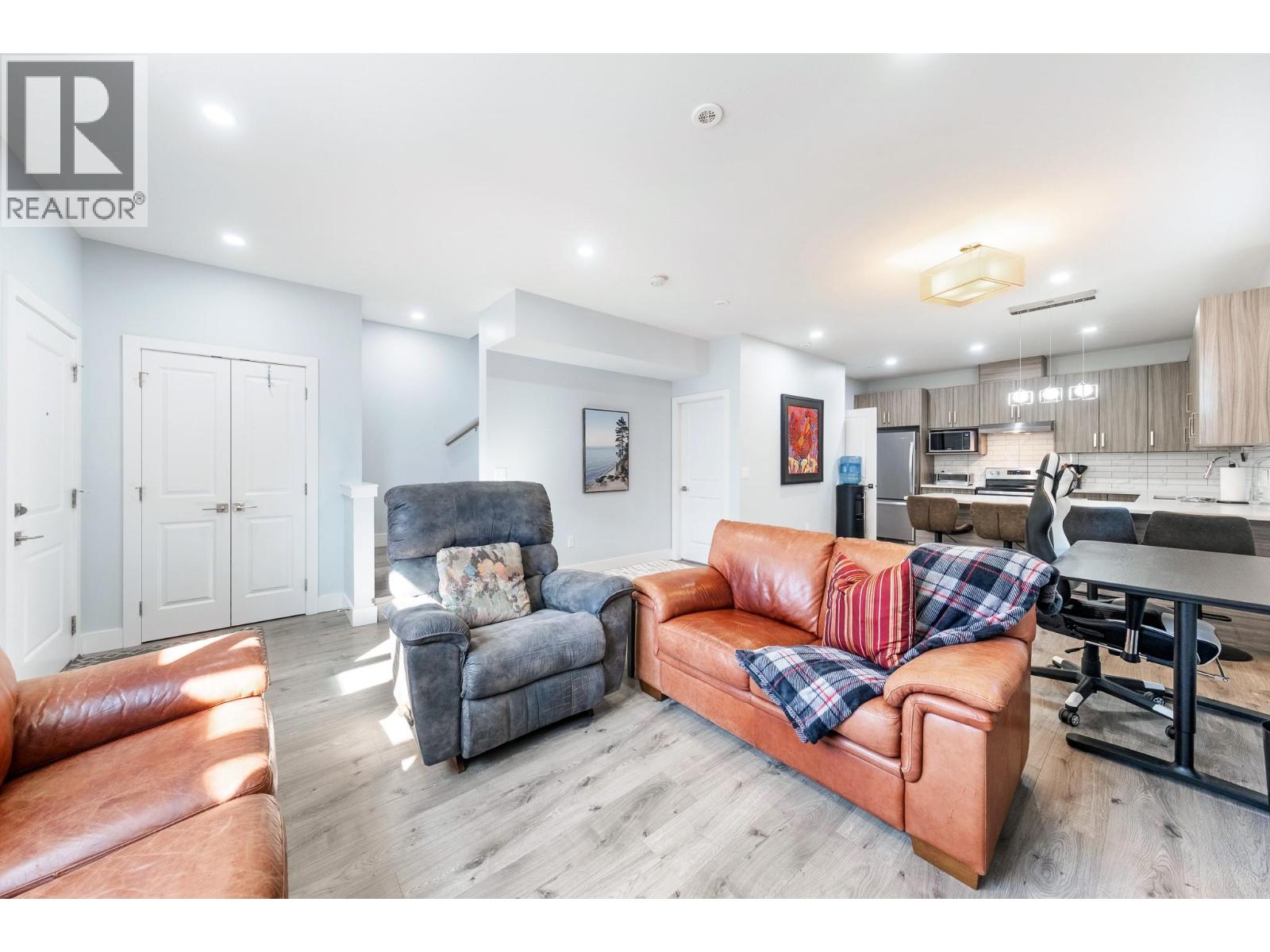 825 Cadder Avenue Unit# 4, Kelowna, British Columbia  V1Y 5N7 - Photo 8 - 10400405