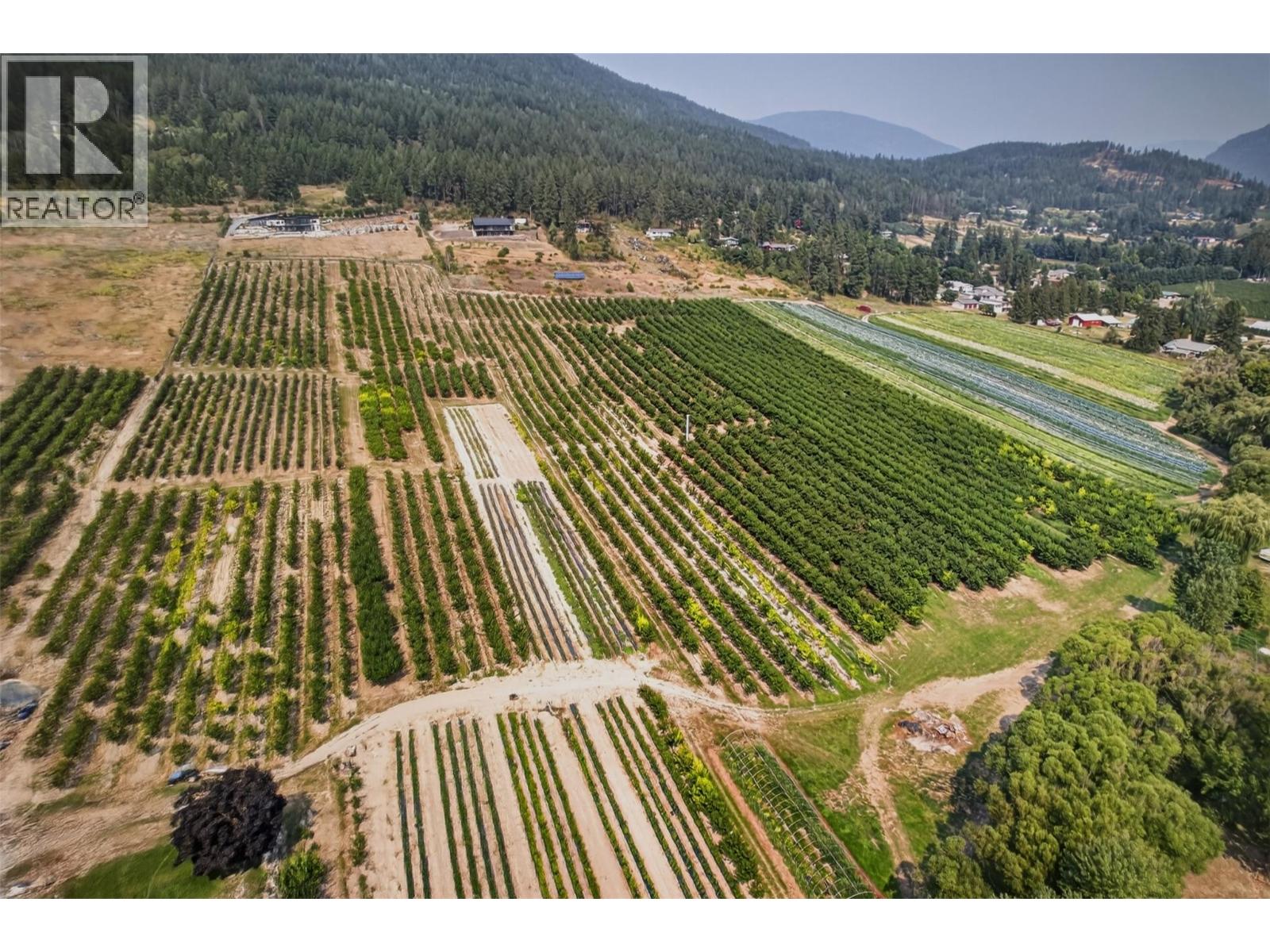 3016 Highway 3, Creston, British Columbia  V0B 1G1 - Photo 35 - 10400785