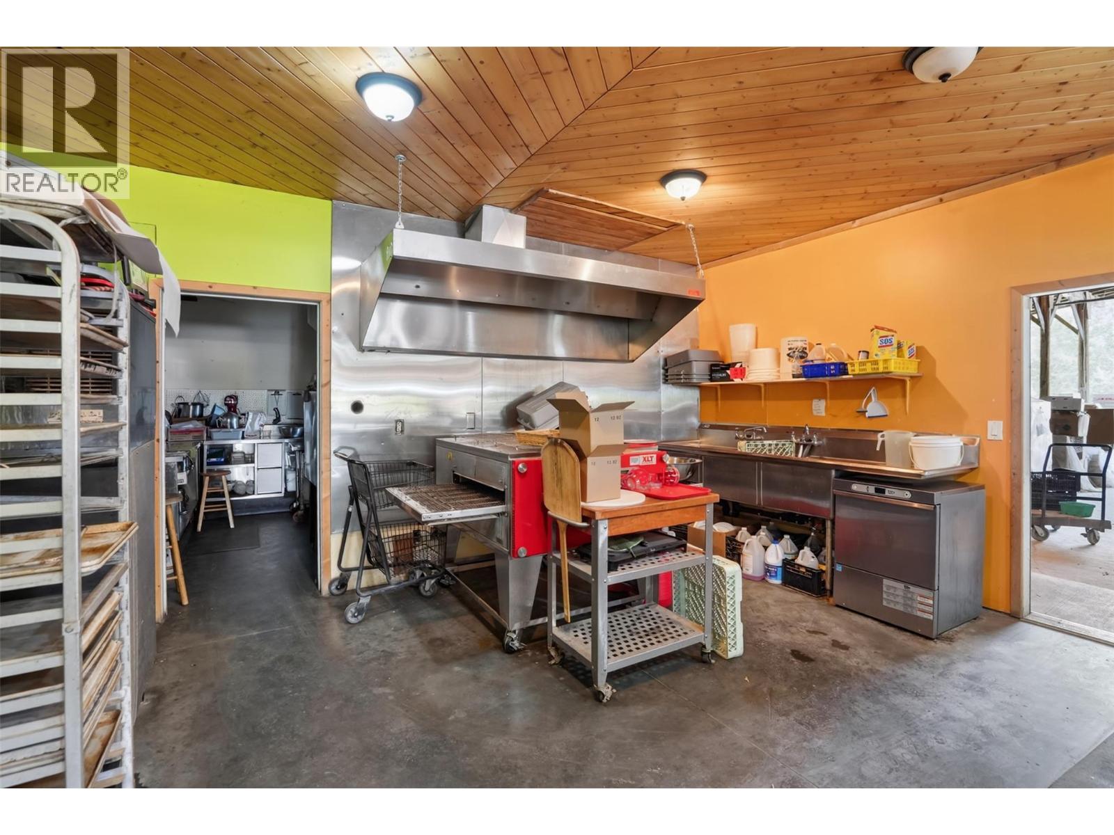 3016 Highway 3, Creston, British Columbia  V0B 1G1 - Photo 54 - 10400785