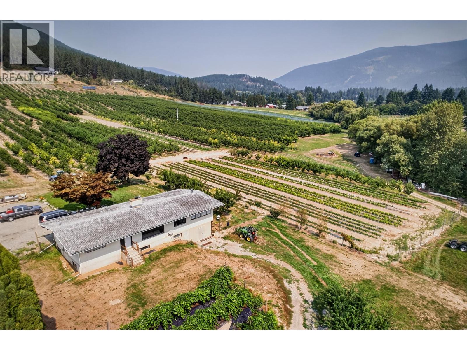 3016 Highway 3, Creston, British Columbia  V0B 1G1 - Photo 63 - 10400785