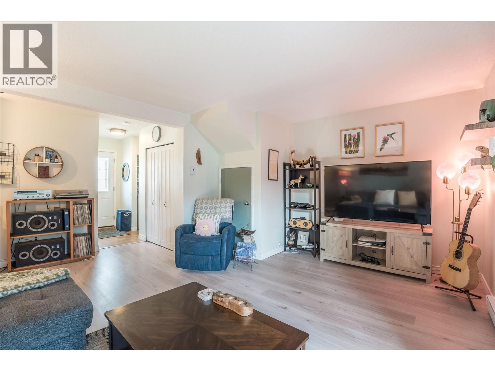 2250 Baskin Street Unit# 5, Penticton, British Columbia  V2A 6Y3 - Photo 4 - 10400856