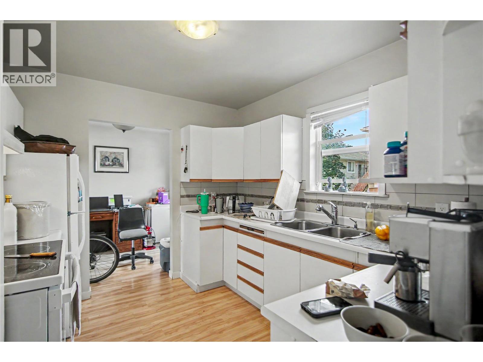 4404 25 Street, Vernon, British Columbia  V1T 4S6 - Photo 5 - 10400589