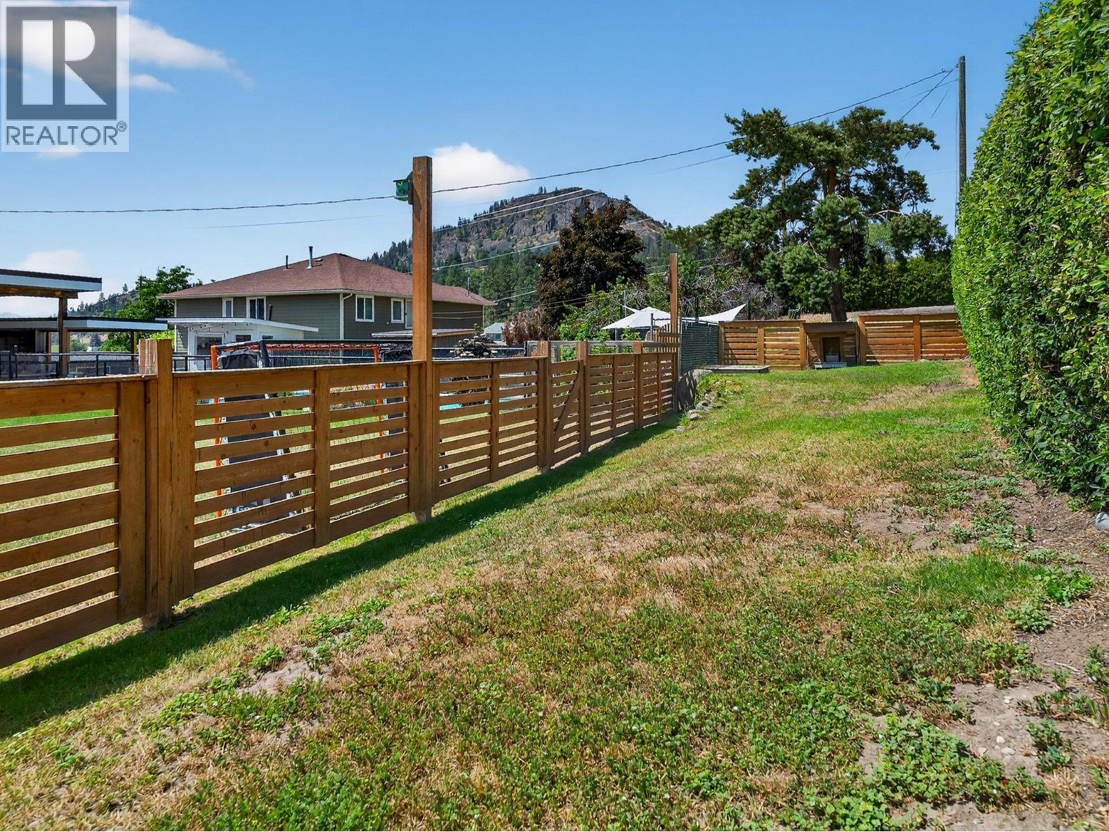 2715 Boucherie Road, West Kelowna, British Columbia  V1Z 2G3 - Photo 35 - 10400834