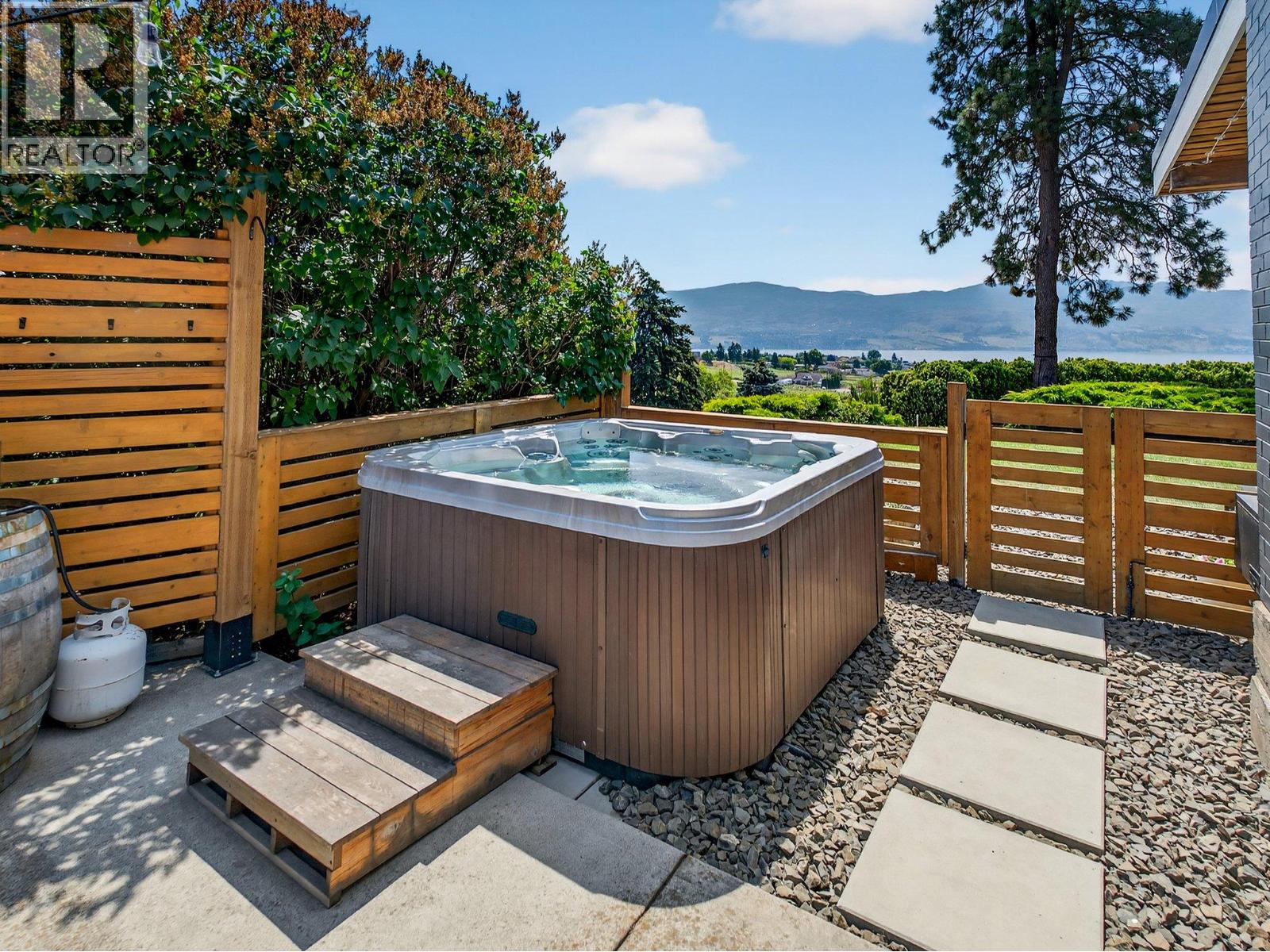2715 Boucherie Road, West Kelowna, British Columbia  V1Z 2G3 - Photo 37 - 10400834