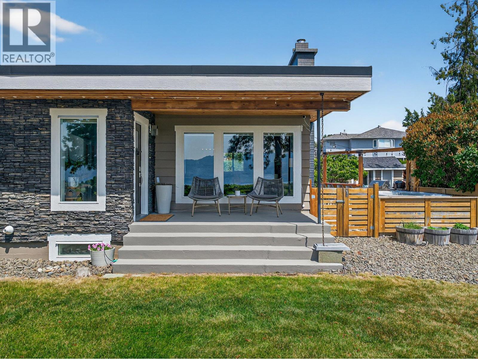 2715 Boucherie Road, West Kelowna, British Columbia  V1Z 2G3 - Photo 8 - 10400834