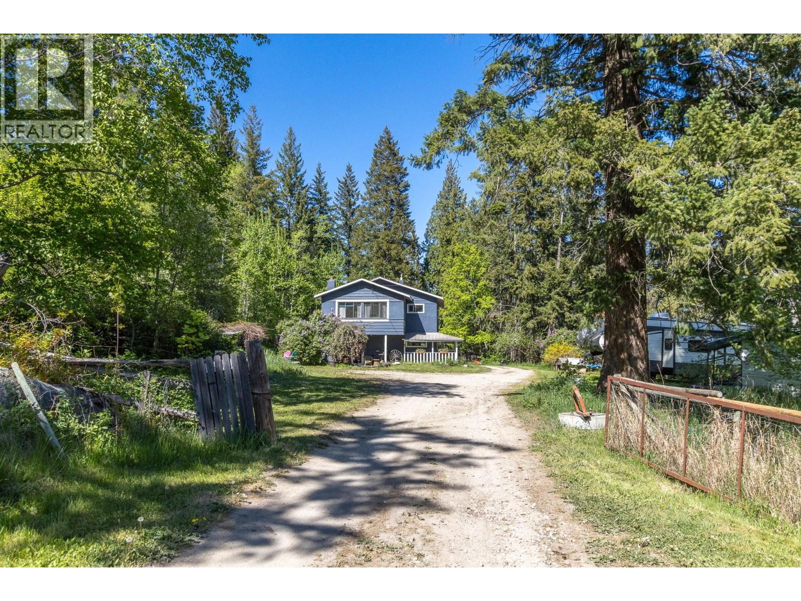 3591 65 Avenue Nw, Salmon Arm, British Columbia  V1E 3A2 - Photo 2 - 10400735