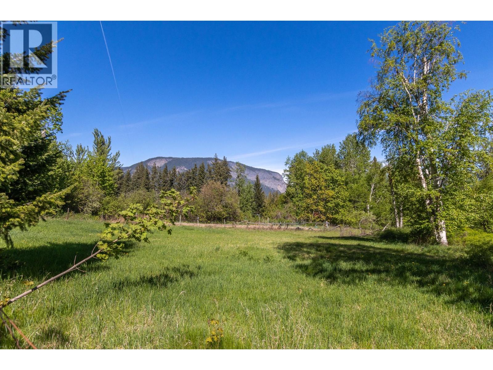 3591 65 Avenue Nw, Salmon Arm, British Columbia  V1E 3A2 - Photo 32 - 10400735