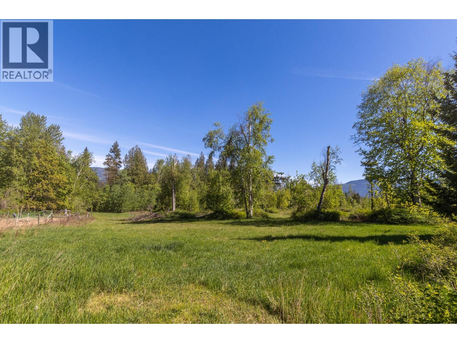 3591 65 Avenue Nw, Salmon Arm, British Columbia  V1E 3A2 - Photo 34 - 10400735