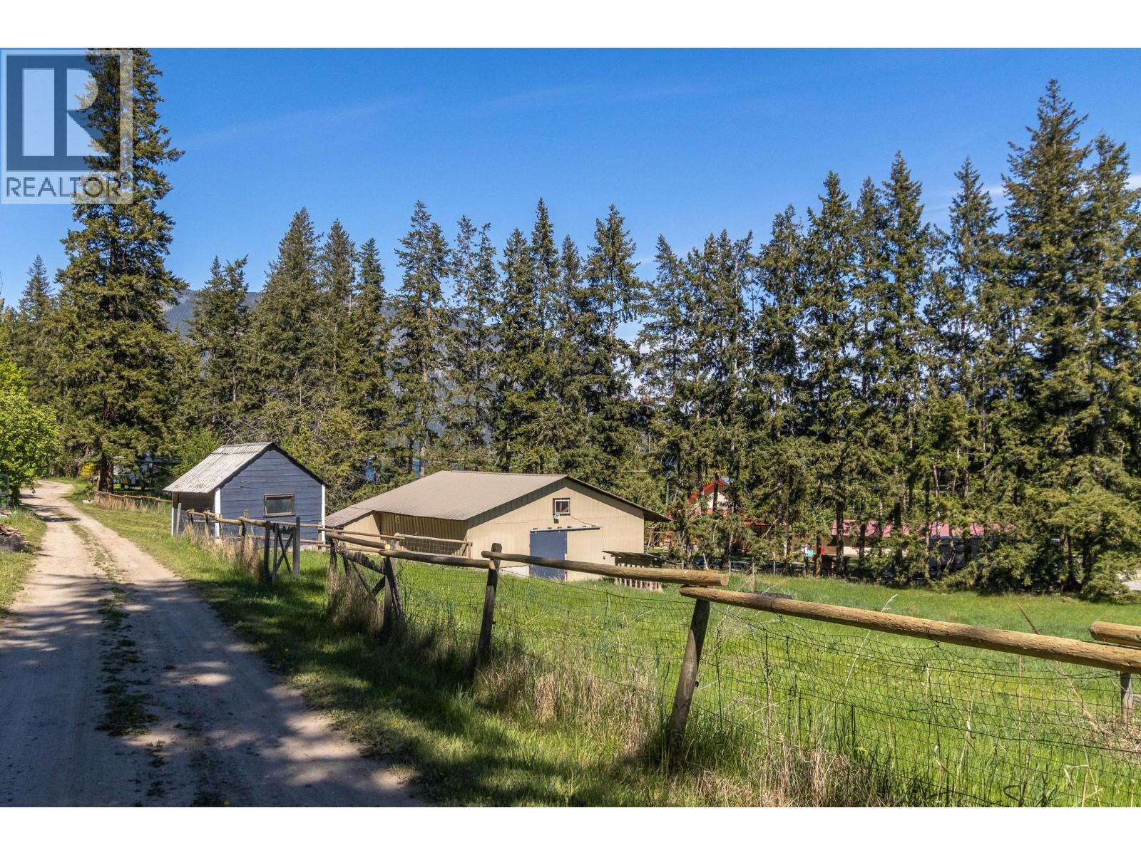 3591 65 Avenue Nw, Salmon Arm, British Columbia  V1E 3A2 - Photo 36 - 10400735