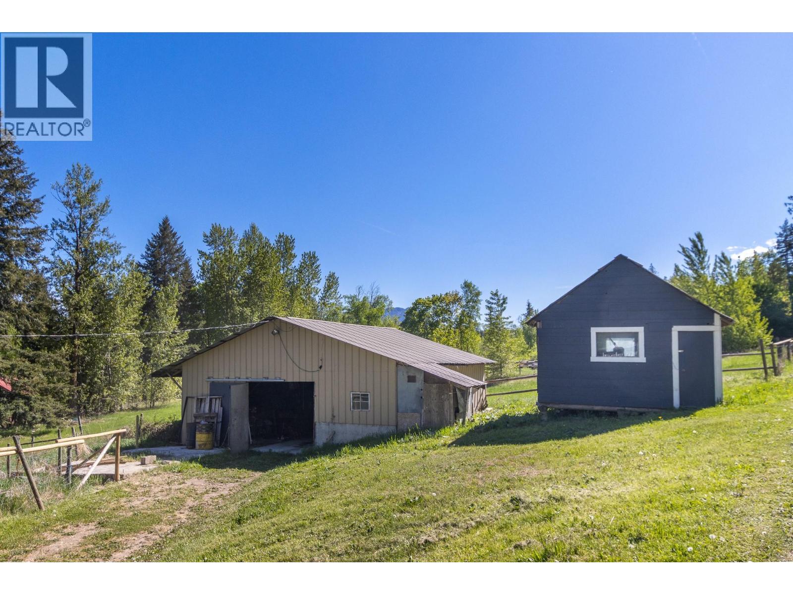 3591 65 Avenue Nw, Salmon Arm, British Columbia  V1E 3A2 - Photo 37 - 10400735
