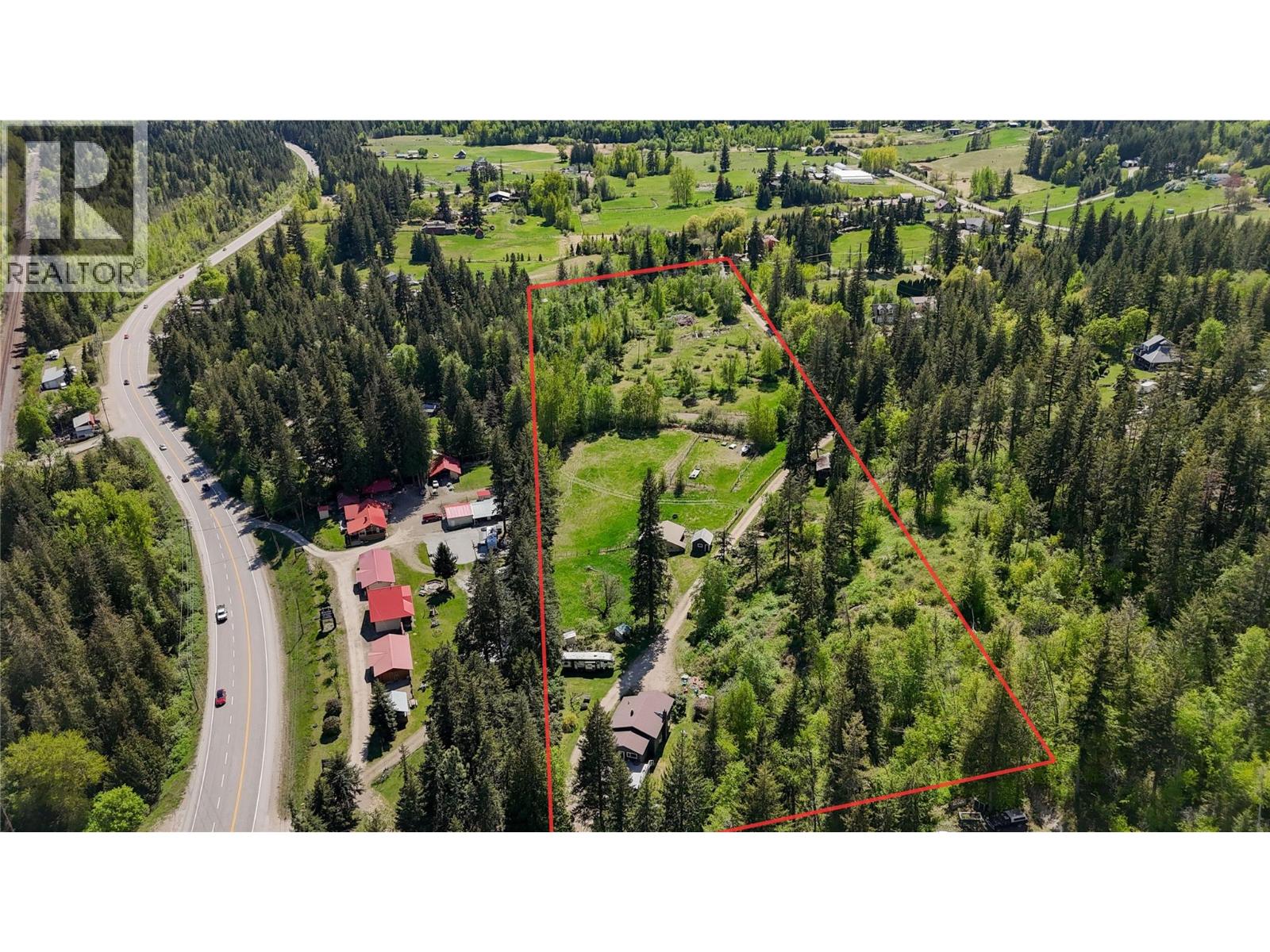 3591 65 Avenue Nw, Salmon Arm, British Columbia  V1E 3A2 - Photo 4 - 10400735